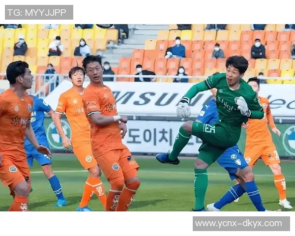 全北现代对阵江原FC精彩直播回顾与赛后分析尽在这里